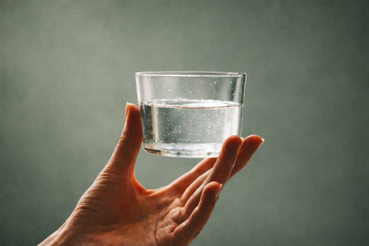 Elektrolyte: Unverzichtbar für Hydration und Leistungsfähigkeit im Training